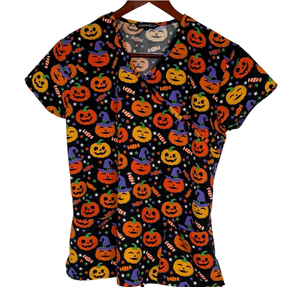 Cassandra O Halloween Scrub Top Womens Small Pumpkin Mock Wrap UD-HN5100-01